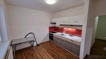 Nezariadeny byt Rosinská cesta Kastor, Vlčince - 2