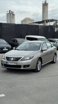 Renault Latitude - 2