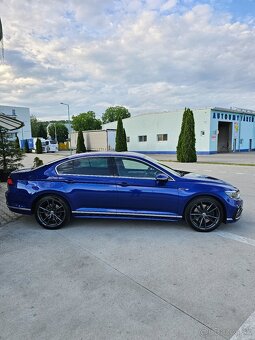 Volkswagen Passat R-line 2.0 Tsi 206kw 4x4 Webasto Virtual - 2