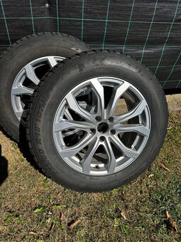 R 18 Audi Q5 original Alu disky + zimné gumy 6,9mm dezén - 2