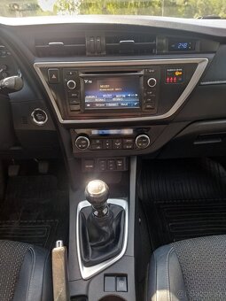Toyota Auris TS 2.0 D-4D - 2