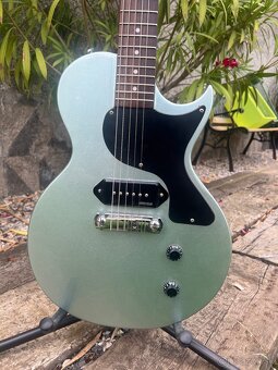 Predám el.gitaru Vintage V120 +príslušentsvo - 2