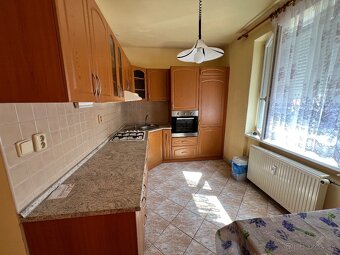 Na predaj 2 izbový byt, blizko centra, Nové Zámky - 2