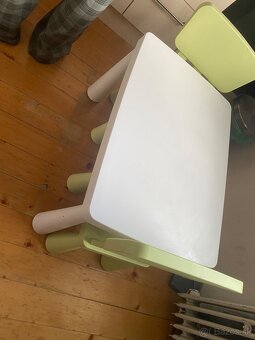 Detsky stolik a 2 stolicky - 2