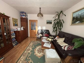 Predáme veľký 1 izb byt 48m2 v Nitre Zvolenská ul - 2