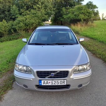 VOLVO S60 2.4 D MOMENTUM - 2