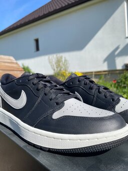 Nike Air Jordan 1 Low Shadow - 2