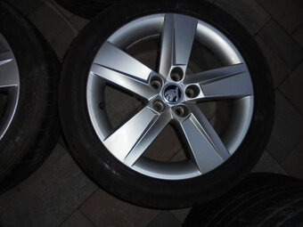 Alu disky Škoda 5x100, pneu 215/45 R16 č.12d - 2