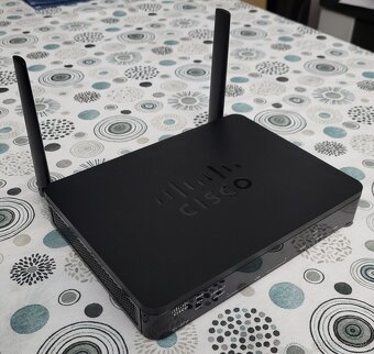 Cisco RV160W Wireless VPN Router - 2