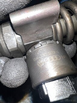 Vstrekovace pre 16V 2.0TDi 03G 130 073 G - 2