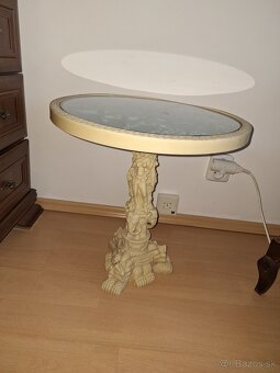 Alabastrový stolík - 2