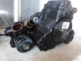 Vstrekovacie čerpadlo Mercedes w204 - 2