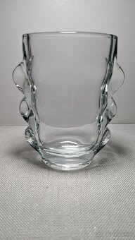 Vázy lisivané sklo - 2