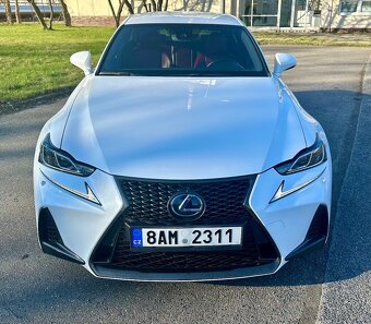 Lexus IS 300h F-SPORT - 2