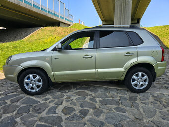 HYUNDAI TUSCON 2.0CRD A/T 4X4 ťažné //BEZ KOROZIE// - 2