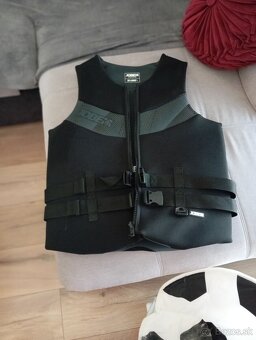 Neoprenova vesta Jobe - 2