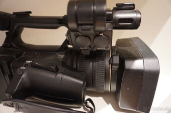 Videokamera Sony HXR-NX5 NXCAM FULL HD HD SDI - 2