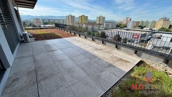 3 izbový byt s 100 m2 terasou Topoľčany - 2