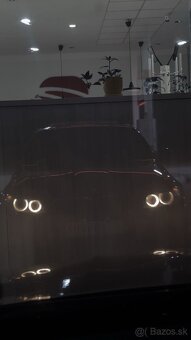 BMW e90 320i 2009 - 2