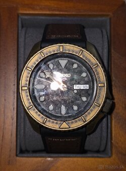 Seiko 5 Sports SRPE80K1 - 2