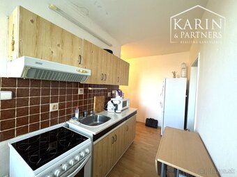 NA PRENÁJOM ZARIADENÝ 1i BYT V MESTE HOLÍČ - 2