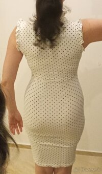 Predám biele strečové šaty - 2