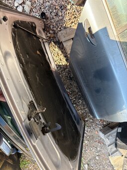 Predná kapota Audi a6 c6 - 2