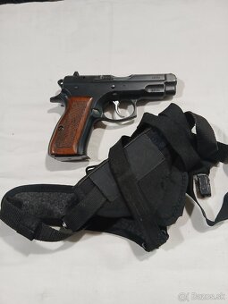 Predám pištoľ ČZ 75 Compact - 2