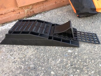 Vyrovnávacie kliny pod karavan - 2