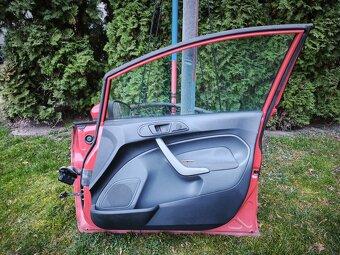 Ford fiesta mk7 dvere - 2