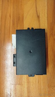 Riadiaca jednotka centrálneho zámku BMW 3 (E36) - 2