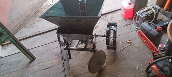 Sadzač zemiakov - 2