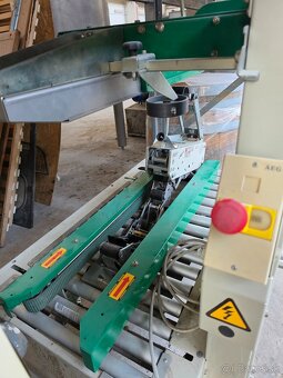 Predám zalepovačku kartónov Comarme GEM 520 - 2