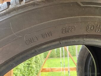Predam celorocne pneu 205/55/R17 Barum - 2