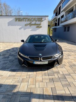 Predám BMW I8 - 2