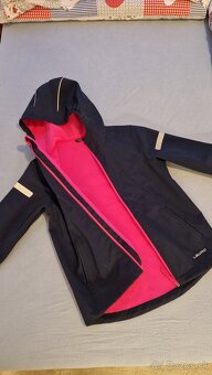 Predám dievčenskú windstopper bundu 140/146 - 2