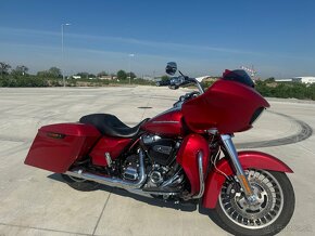 Harley Davidson Road Glide - 2