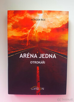 Aréna jedna.Otrokári. - 2