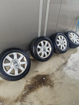 Volkswagen elektróny 205/60 R16 - 2