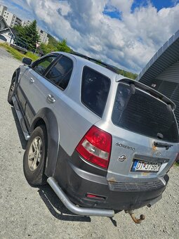 Kia Sorento 2.5 103kw 4x4 - 2