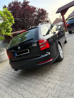 ŠKODA OCTAVIA COMBI RS 2.0TDI - 2