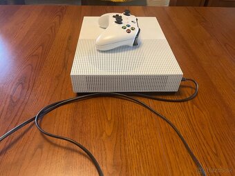 Xbox one S - 2