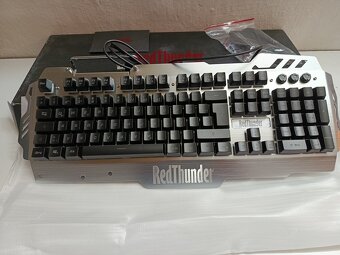 herna klavesnica RedThunder K900 50€ - 2