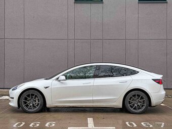 Tesla Model 3 Long Range 4x4 / ODPOCET DPH - 2
