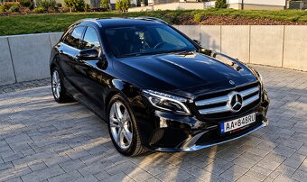 Mercedes-Benz GLA 220d 4-matic - 2