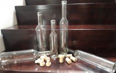 Nove sklenene flaše na sirup, vino, destilat, alkohol - 2