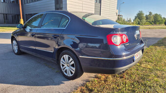 Volkswagen Passat 2.0 TDI Highline - 2