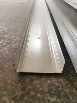 3€/kus_Profil obvodový UW 100 x 40 x 2700mm - 2