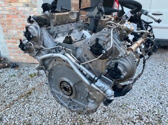 Motor Porsche Panamera 971 Turbo S, E-Hybrid - 2