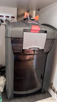 Predam akvarium 200l - 2